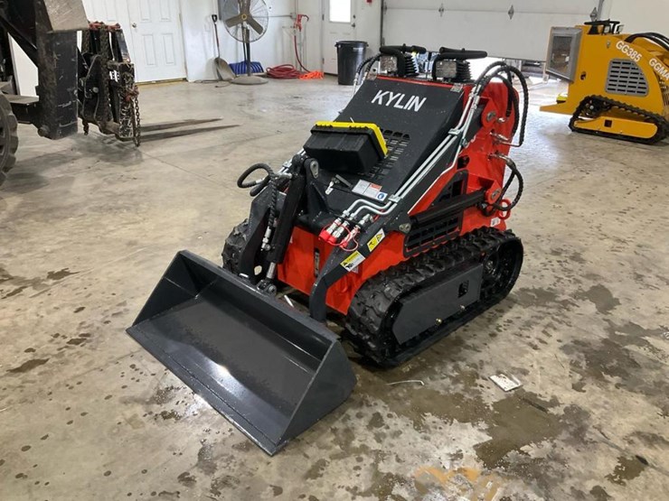 #1024-•-unused-ky380-mini-skid-steer-image-1