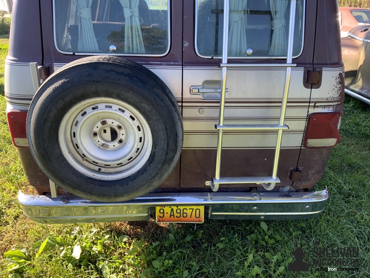 1987-chevrolet-20-conversion-van-image-16