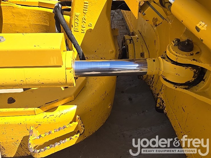 2022-komatsu-d71pxi-24-image-36