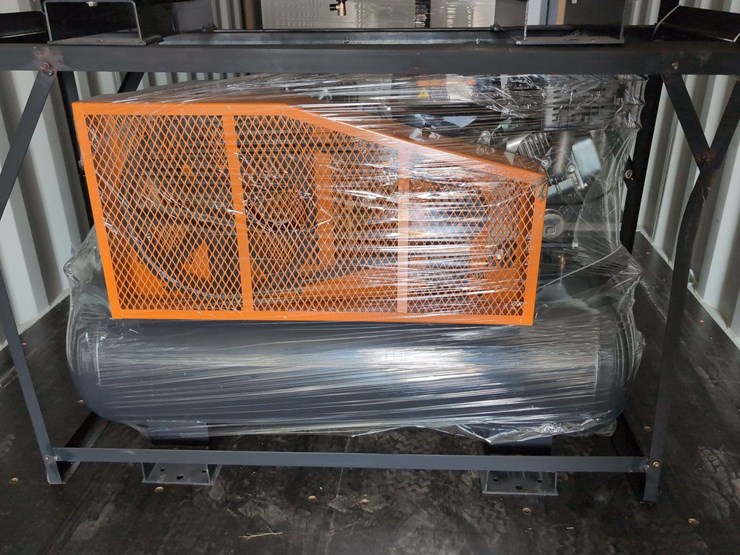 (1)-landhonor-40-gallon-2-stage-air-compressor---10-hp---gac40y-image-5