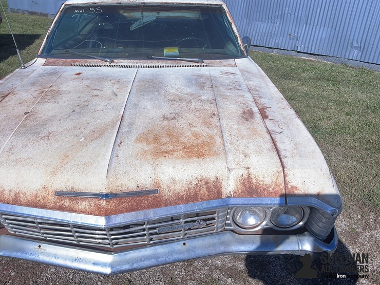 1967-chevrolet-impala-ss-collector-car-image-18
