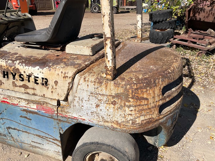 #312-•-hyster-gasoline-forklift-(oconto,-wi)-image-11