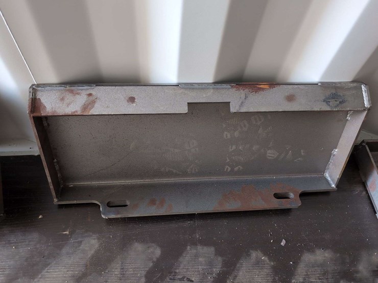 (1)-mini-skid-steer-plate-image-2