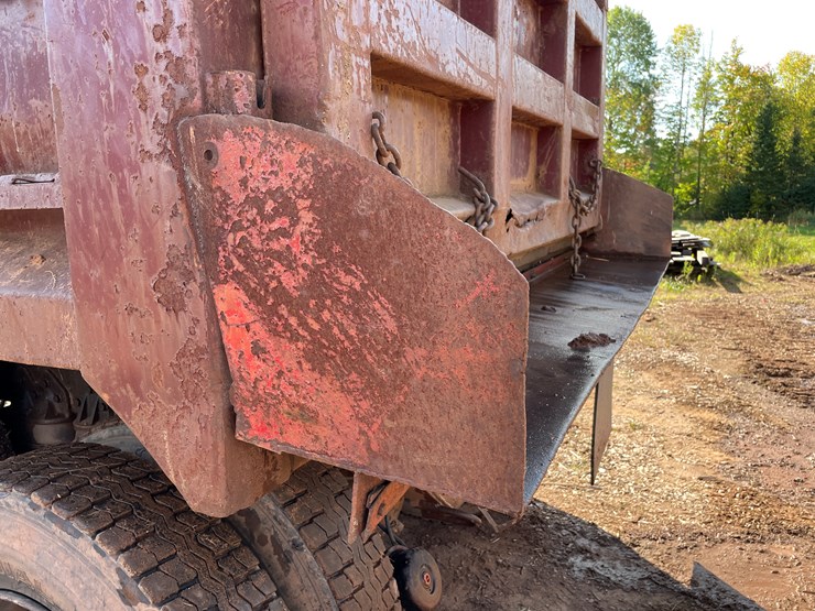 #412-•-1988-white-gmc/autocar-quad-axle-dump-truck-(title-in-delay)-(wakefield,-mi)-image-31