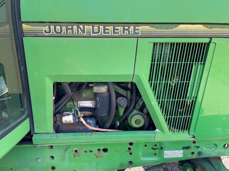 1993-john-deere-6200-image-27