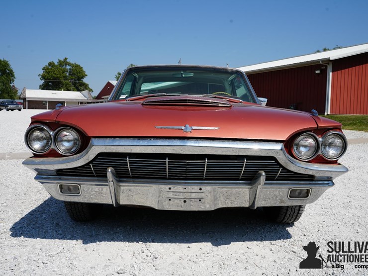 run-#9---1965-ford-thunderbird-coupe-image-2