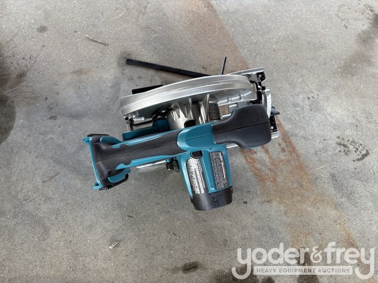 makita-18v-lxt-6.5-"-circular-saw-(xss02z)(1-yr-factory-warranty)-reconditioned-image-4