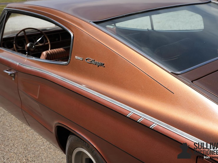 run-#6---1967-dodge-charger-coupe-image-19