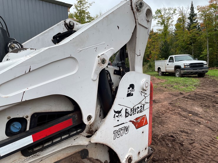 2017-bobcat-t870-image-15