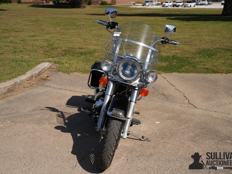 run-#34---2002-harley-davidson-road-king-motorcycle-image-2