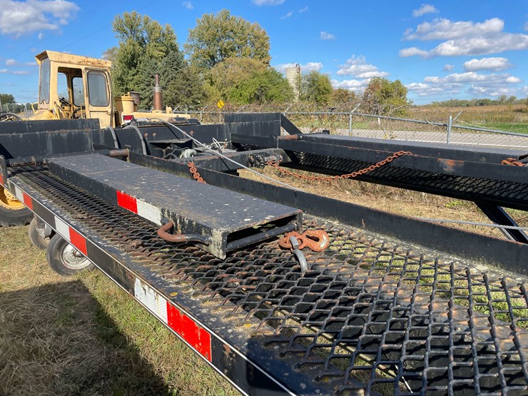 #606-•-2011-kaufman-car-hauler-trailer-(has-wi-title)-(reedsville,-wi)-image-11