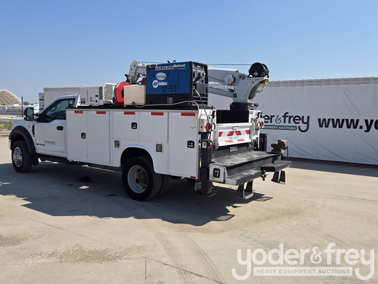 2017-ford-f550-image-5