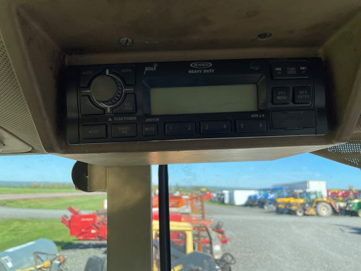 1993-john-deere-6200-image-40