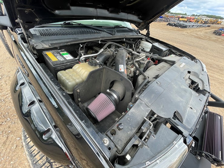2003-chevrolet-silverado-2500-image-43