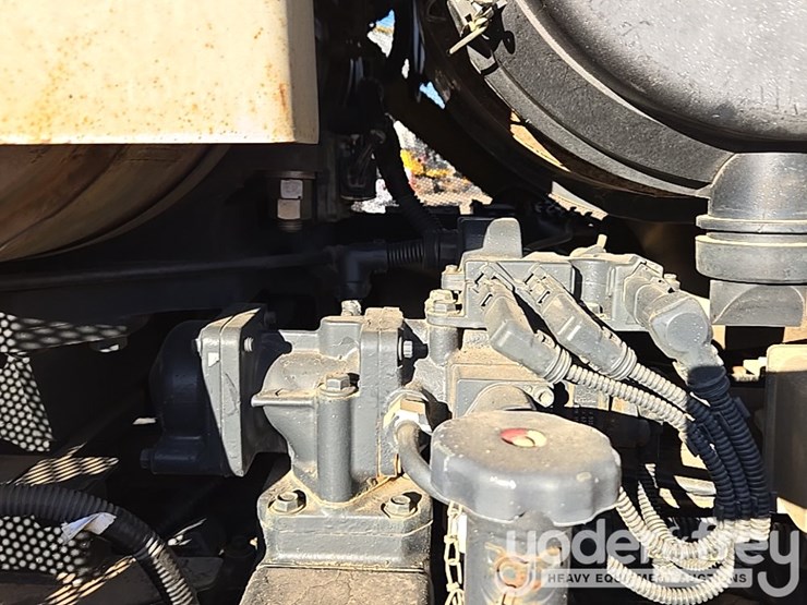 2019-komatsu-d65pxi-18-image-43