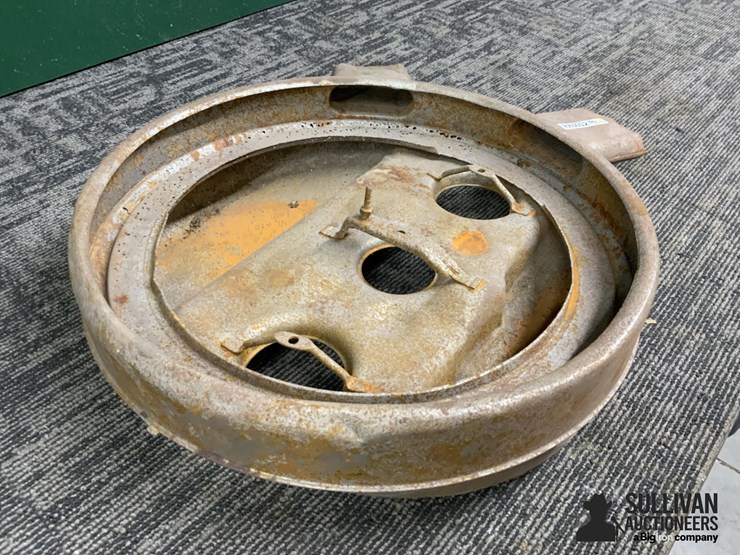 chevrolet-three-deuce-air-cleaner-base-image-3