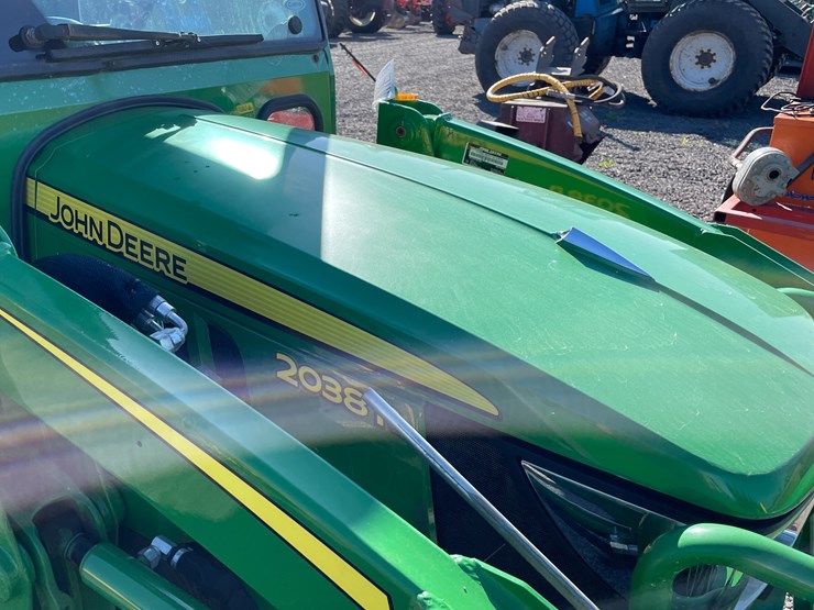 2019-john-deere-2038r-image-30