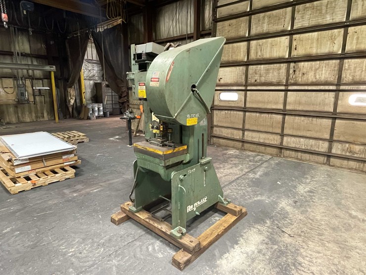 #6882-•-rousselle-punch-press-(kaukauna,-wi)-image-3