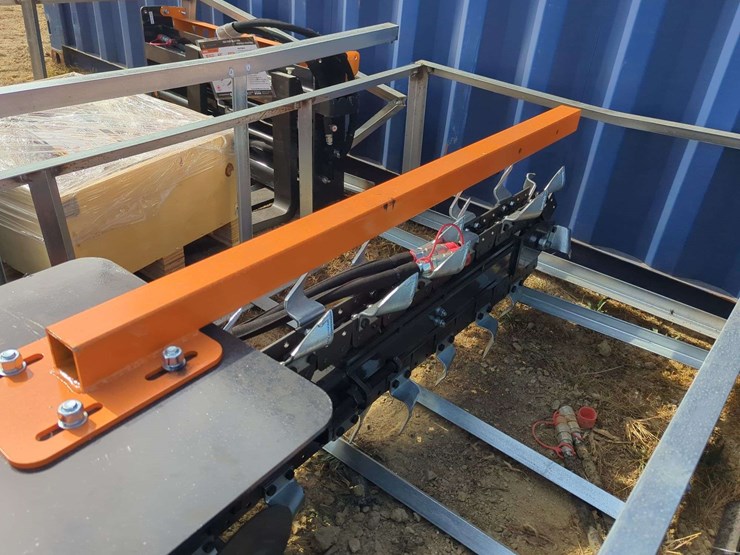 (1)-wolverine-skid-steer-trencher---tcr-12-48h-image-2