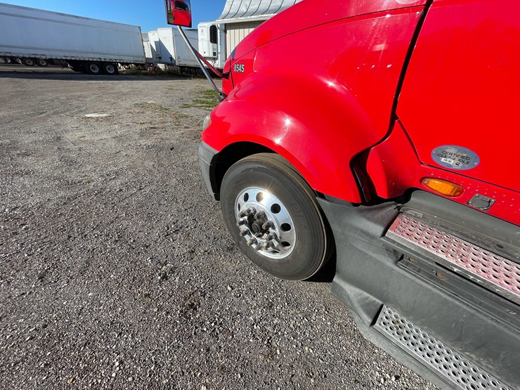 #402-•-2016-international-semi-tractor-(has-wi-title)-(denmark,-wi)-image-59