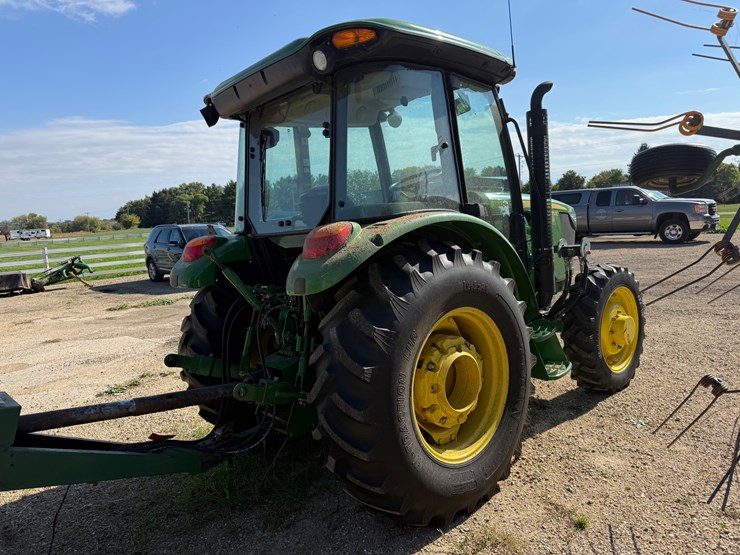 john-deere-5075e-image-11