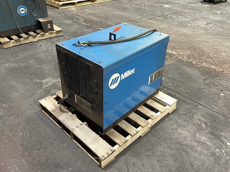 #6880-•-miller-delta-weld-welding-power-source-(kaukauna,-wi)-image-5