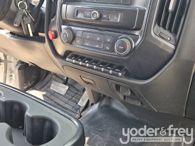2021-chevrolet-silverado-image-79