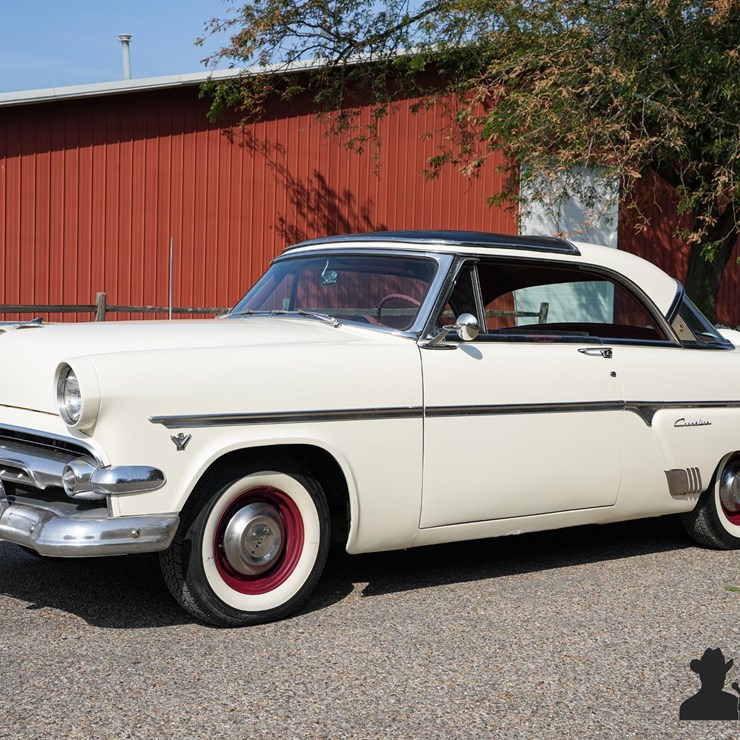 Run #69 - 1954 Ford Crestline Skyliner