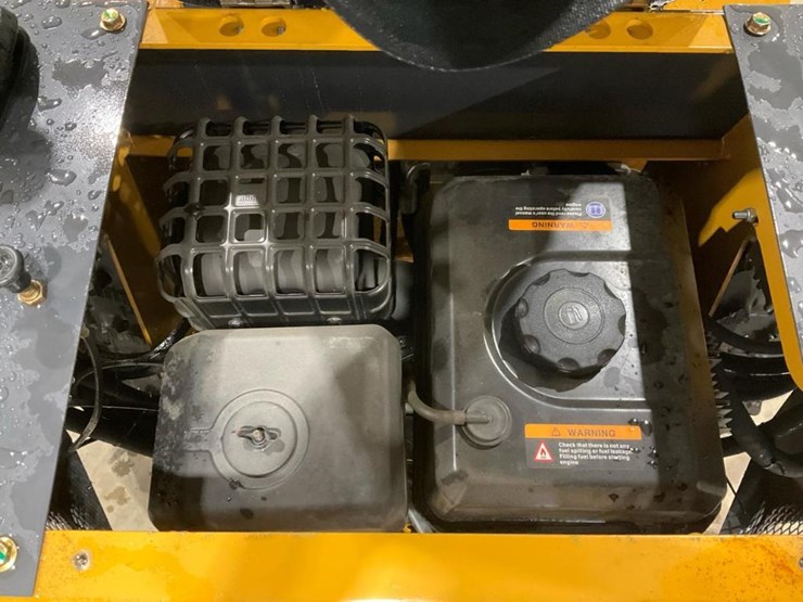 #1019-•-unused-ky460-mini-skid-steer-image-23