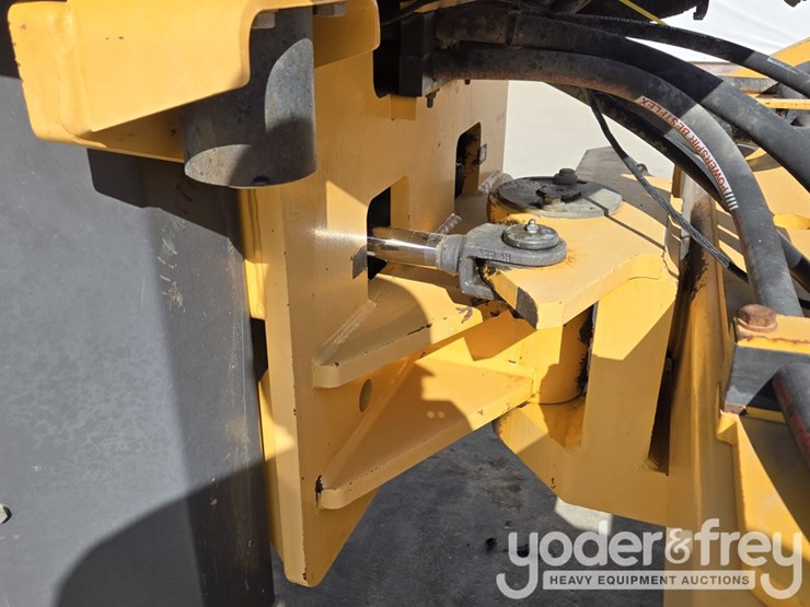 2018-volvo-sd75b-image-21