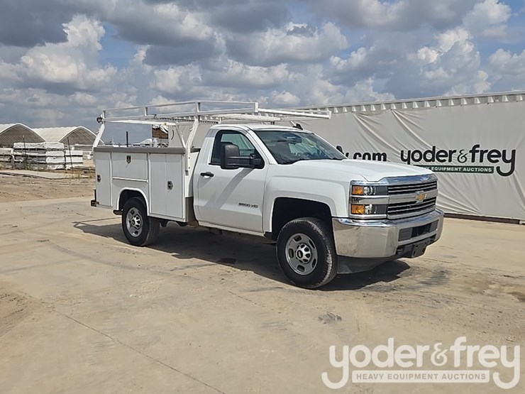 2016-chevrolet-silverado-image-7