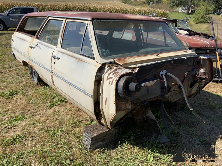 1965-chevrolet-malibu-wagon-image-3