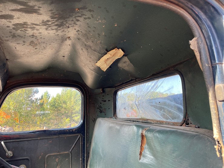 #426-•-vintage-ford-1-1/2-ton-single-axle-dump-truck-(no-title)-(houghton,-mi)-image-47