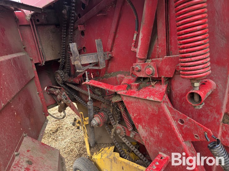 2001-new-holland-688-image-12