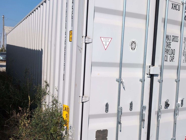40-ft-shipping-container---xhcu566837-image-3