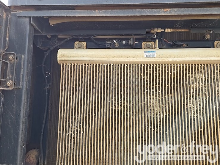 2023-komatsu-pc490-lc-11-image-70