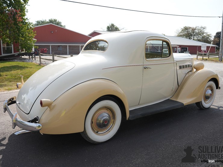 run-#93---1937-packard-114"-2-door-coupe-image-5
