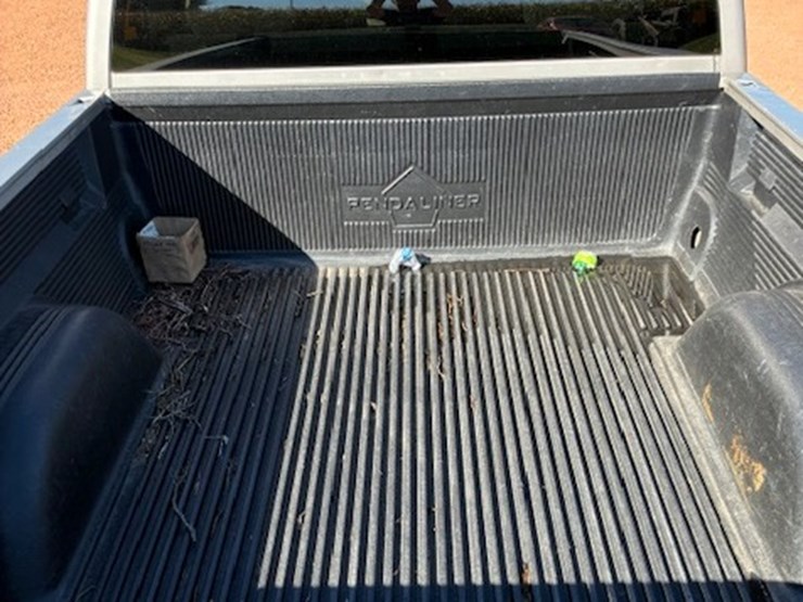 2004-chevrolet-1500-image-11