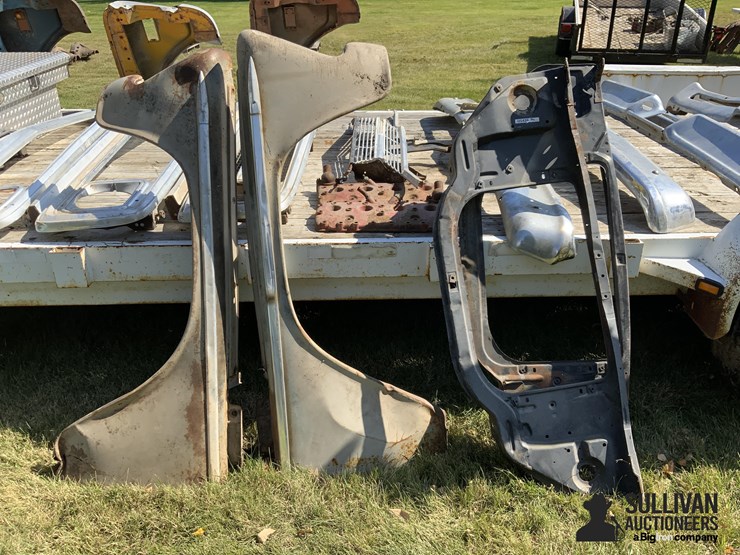 1965-chevrolet-chevelle-fenders-and-radiator-core-supports-image-2