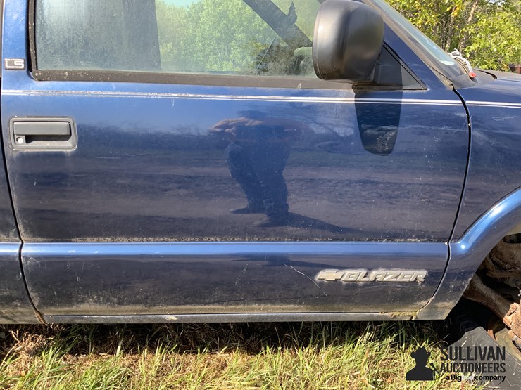 1999-chevrolet-blazer-image-13