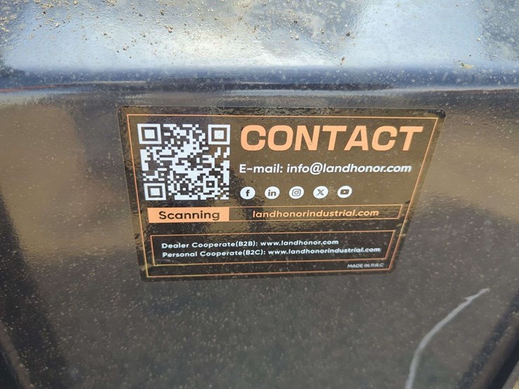 (1)-wolverine-72"-skid-steer-tiller---tl-12-72w-image-4