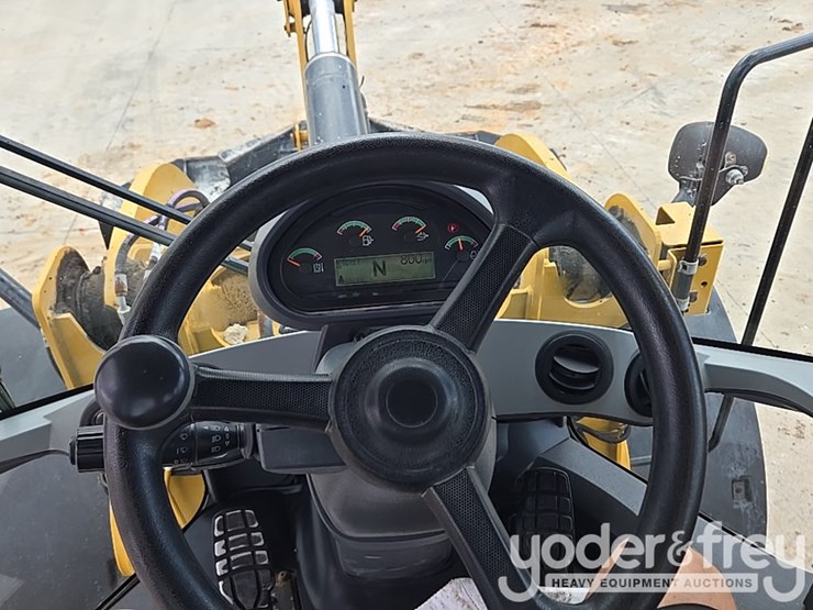 2019-caterpillar-930-image-68