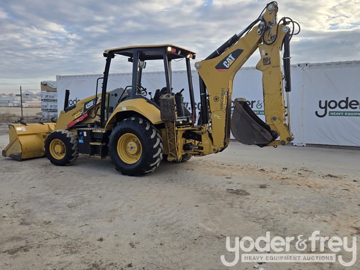 2018-caterpillar-420f2-image-3