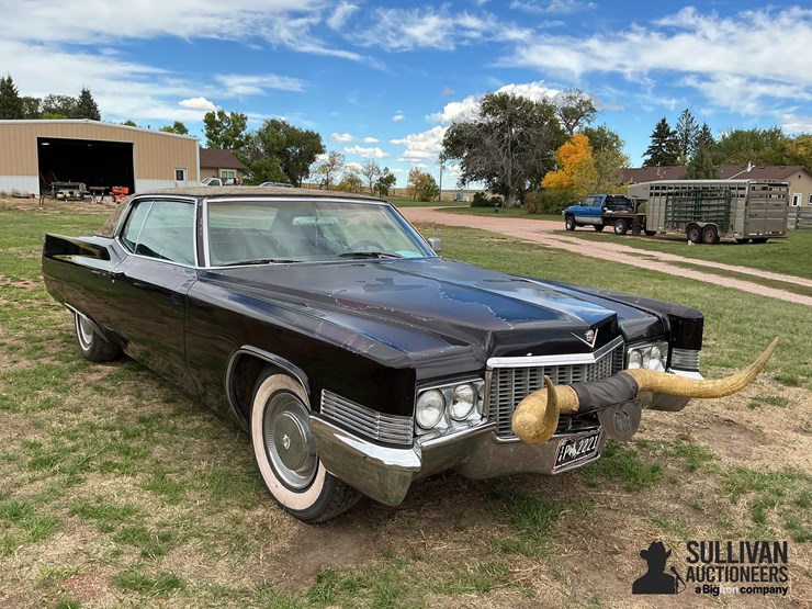 1970-cadillac-coupe-deville-image-3