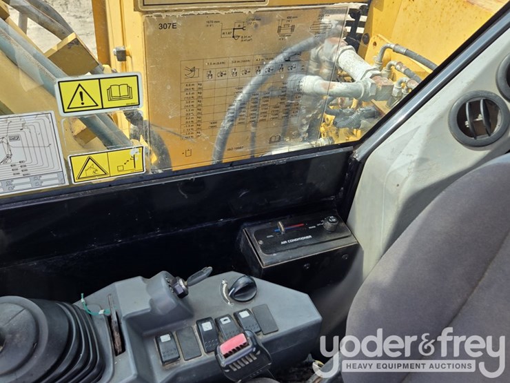 2014-caterpillar-307e2-image-58