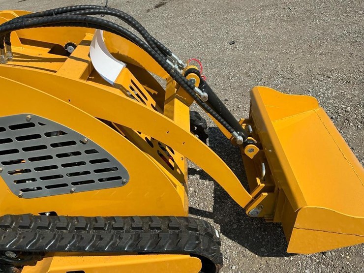 #1002-•-unused-sdll30-mini-skid-steer-image-28