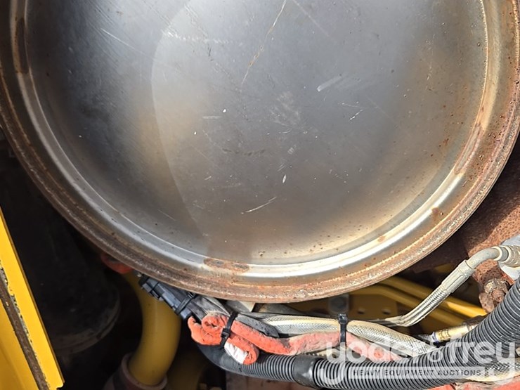 2019-caterpillar-d6-lgp-image-43