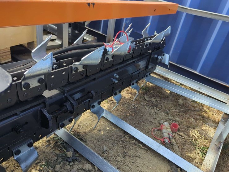 (1)-wolverine-skid-steer-trencher---tcr-12-48h-image-2