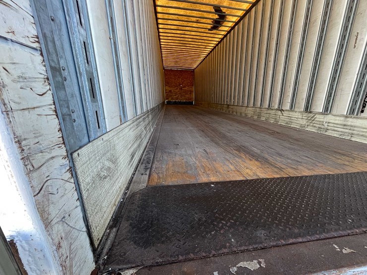 #618-•-2011-wabash-semi-trailer-(title-in-delay)-(denmark,-wi)-image-32