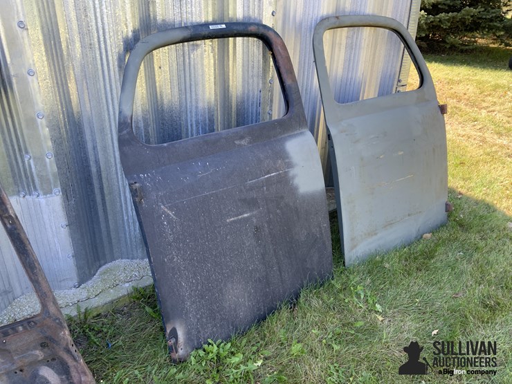 1950-ford-pickup-doors-image-3